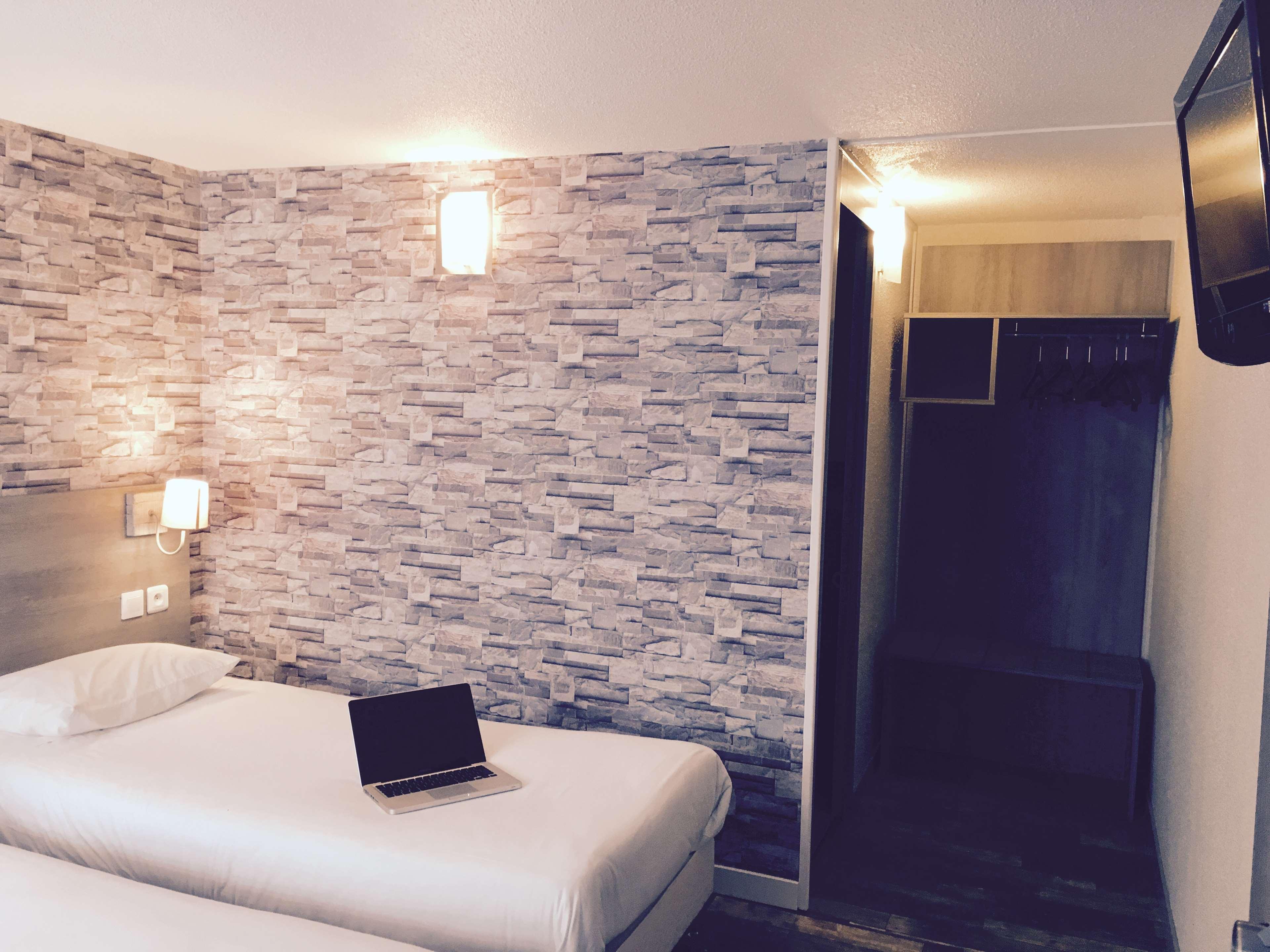 Hotel Kyriad Valenciennes Sud - 3*